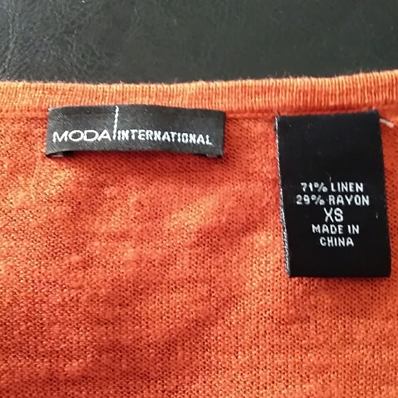 Stunning Beaded Embellishments Tunic (NWOT) - Picture 2 of 12